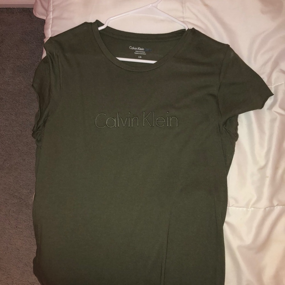 CALVIN KLEIN TOP